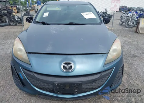 2011 Mazda Mazda3 I Sport z USA, uszkodzony, nr VIN JM1BL1UG2B1371493